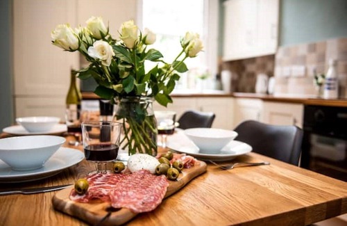 Derby House | 🔆Grade2 listed home w/garden +parking in ♥️ city