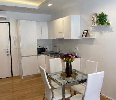 Chinatown Apartment | Gramsci 2 - Cozy Apartment near Sempione Park!