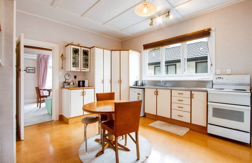 Napier House | Gran's House - Napier Holiday Home