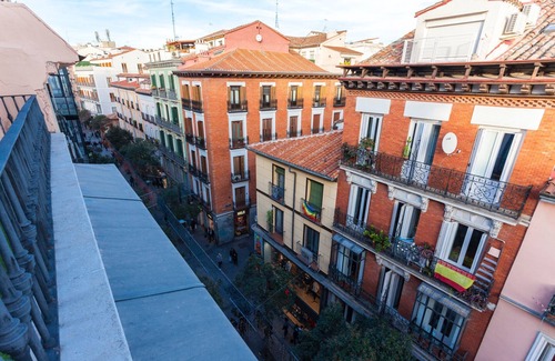 Centro Apartment | Gran Via Terrace apartment in Madrid