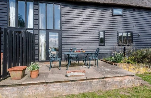 Saxmundham House | Granary Cottage at Valley Farm Barns, Snape