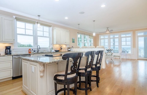 Wrightsville Beach House | Grand 5BR oceanfront home w private beach access!