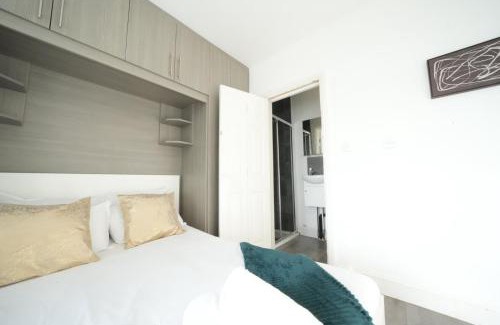 Heathrow Villages House | Grand Airport Ensuites