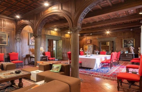 Oltrarno Villa | GRAND AND STUNNING TUSCAN VILLA SET IN A LUXURIOUS ESTATE CLOSE TO CITY CENTER