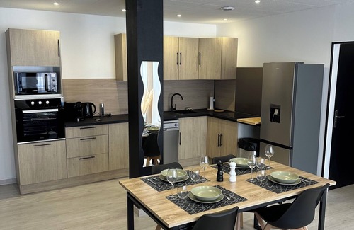 Roanne Apartment | Grand Appartement de 60m Carré Roanne Centre