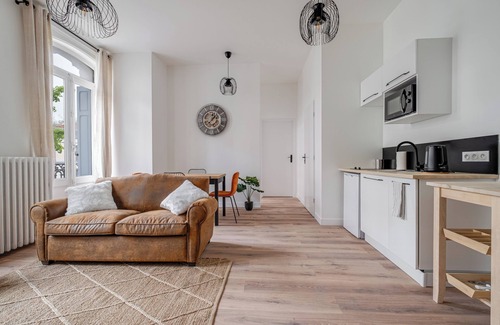 Saint-Etienne Apartment | Grand Appartement « City » Spacieux, Moderne Dans le Centre