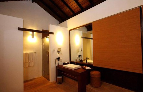 Wadduwa Hotel | Grand Beach