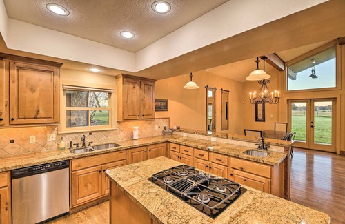 Bellville House | Grand Bellville Estate at 'Clear Creek Ranch'