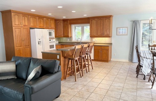 Grand Bend Cottage | Grand Bend Oakwood Park Cottage