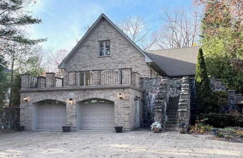 Grand Bend Cottage | Grand Bend Oakwood Park Cottage