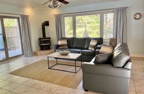 Grand Bend Cottage | Grand Bend Oakwood Park Cottage
