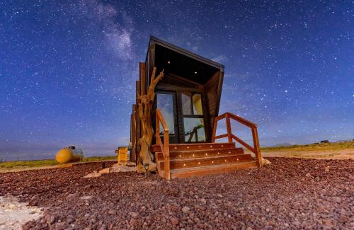 Valle Villa | Grand Canyon Stargazing Off-Grid Tiny Home