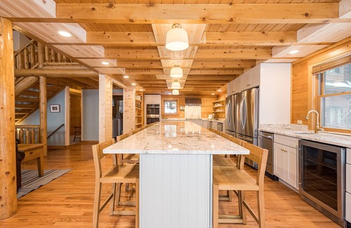 Thayerville House | Grand Chestnut Lodge | Lakefront w/Game Room, Hot Tub & Dock!