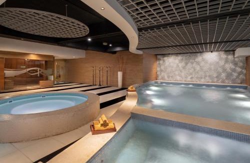 Kesawan Apartment | Grand City Hall Hotel & Serviced Residences