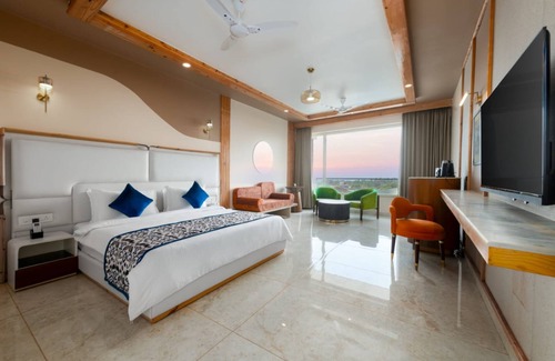 Morjim Hotel | Grand Continent Morjim