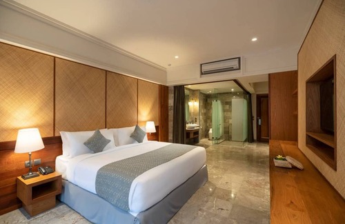 Ubud City-Centre Resort | Grand Deluxe Balcony with Garden view