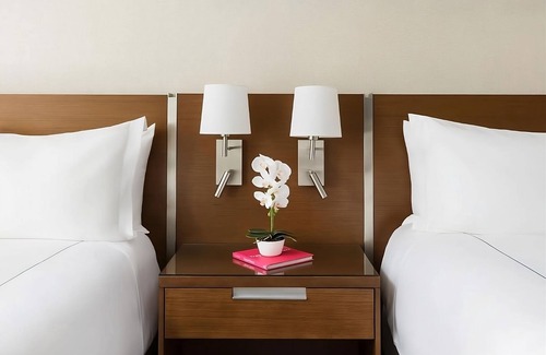 Bay Harbor Islands Hotel | Grand Deluxe 2BR Suite With Balcony at The Altair Hotel Bay Harbor Miami, Pool!