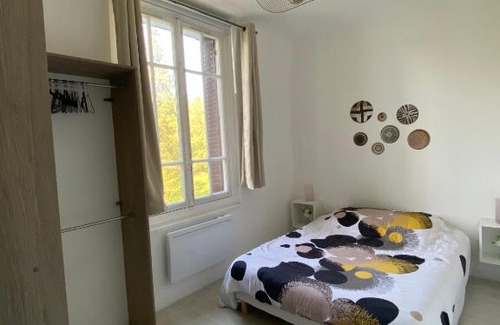 Bagnoles-de-l'Orne Apartment | Grand deux pièces au pied du parc du château