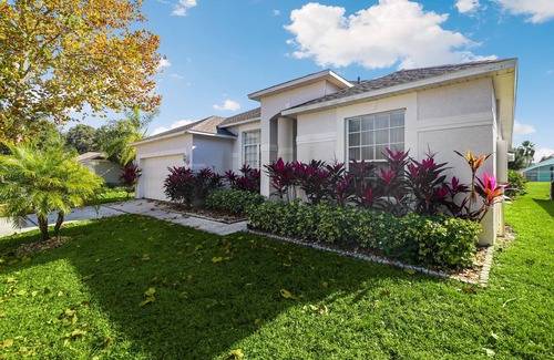 Westridge House | Grand Exclusive 4BR Westridge Pool Home near Disney