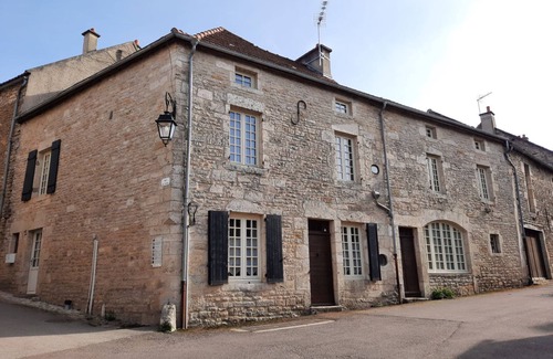 Flavigny-sur-Ozerain House | Grand Gîte de Caractère