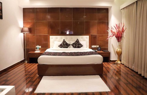 Kanpur Hotel | Grand Geet Hotel