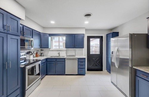 Irving House | Grand Greenbrier - 4BD/2BA Backyard Oasis w Pool