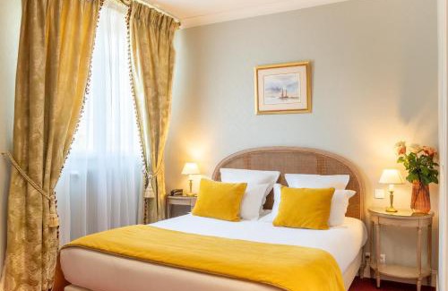 Reims City Centre Hotel | Grand Hôtel Des Templiers, Piscine & Spa