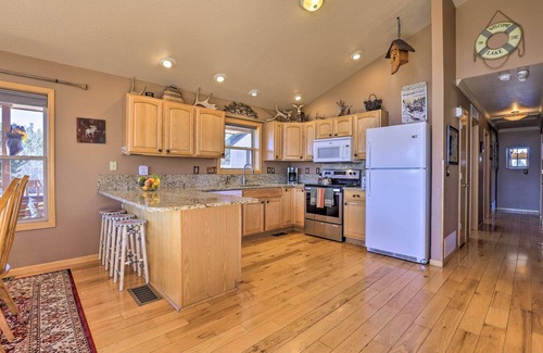 Grand Lake House | Grand Lake House w/Mountain Views, Deck!