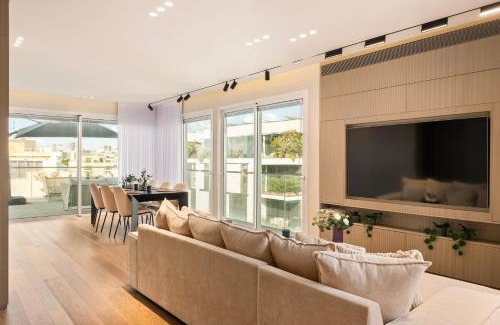 Tel Aviv Apartment | Grand Lapin Penthouse