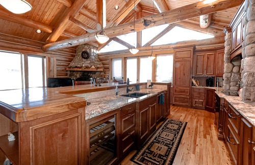 Grand Lake House | Grand Lincoln Log Cabin - Spectacular Luxury Lakefront Estate