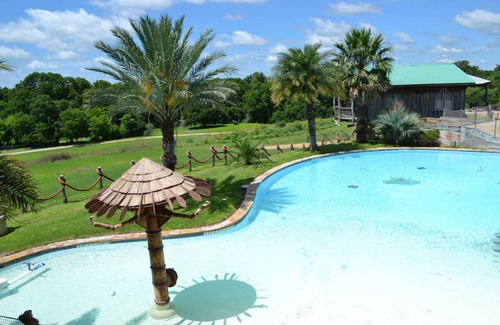 New Braunfels House | Grand Lodge, Cloud Lane ,Large house sleeps 20. Pool and River access.