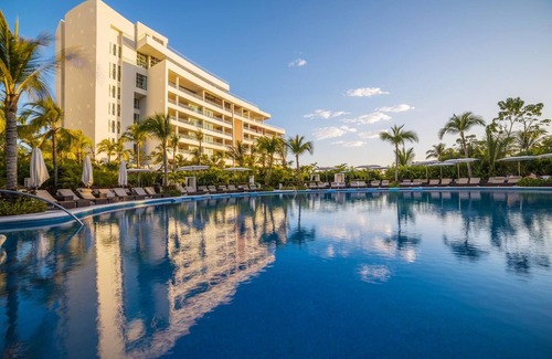 Downtown Cancun Villa | Grand Luxxe 1 Bedroom 6 People Private Pool On Balcony Free WiFi