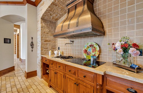 Suamico House | Grand on Longtail | Lazy River · Lake · Luxe Stay