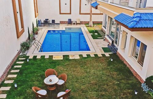 Sheikh Zayed City Apartment | Grand Room