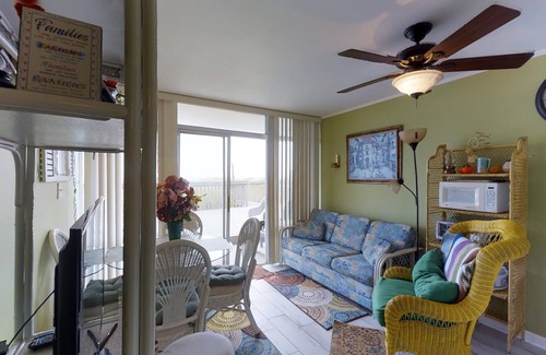 Cherry Grove Beach Apartment | Grand Strand Resort Unit 1