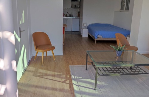 Garches Apartment | Grand Studio Indépendant Tout Équipé Garches