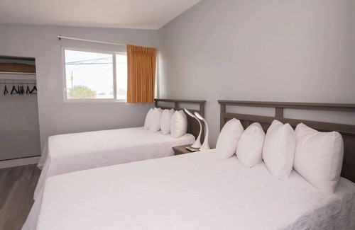 Pompano Beach Hotel | Grand Suite at The Palms On Ocean.