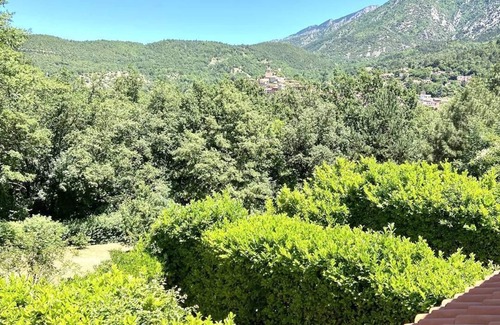 Vernet-les-Bains Apartment | Grand T2 DE 60m² Avec Terrasse