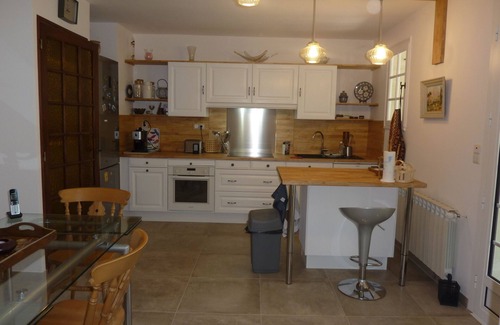 Eoures House | Grand T2 Rez de Jardin Dans Villa Marseille à la Campagne et au Calme