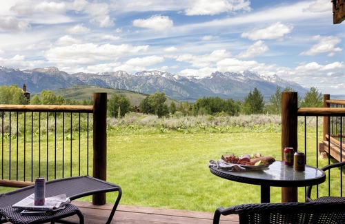 Spring Creek Ranch House | Grand Teton View! Jackson Hole's Spring Creek Lookout