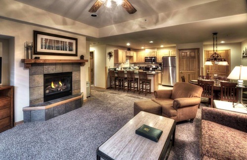 Four O'Clock Resort | Grand Timber Lodge Breckenridge 3/23 to 3/30 Ski-in/Ski-out 1-2-OR-3br