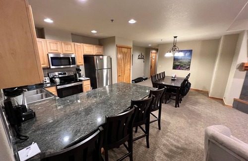 Four O'Clock Condo | Grand Timber lodge March 20 and 21 2024