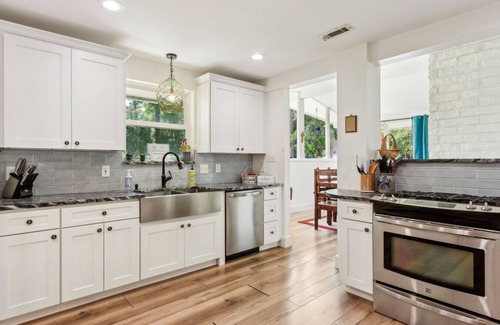 Jacksonville Beach House | Grand Tortuga: Spacious Coastal Home! W/Bikes&BBQ