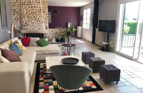 Quincy-Voisins House | Grande Maison au Calme Grand Jardin Proche Disney, Paris, Idéal Pour JO 2024