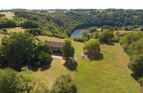 Badecon-le-Pin House | Grande Maison avec terrasse et proche rivière en Berry - FR-1-591-13