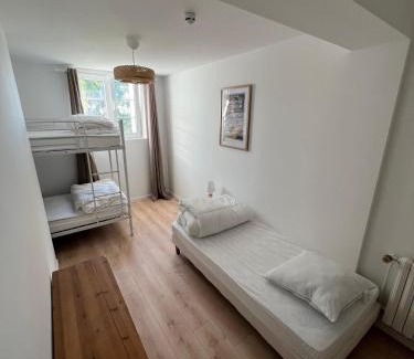 Rebais House | Grande maison avec piscine 13 couchages proche Paris