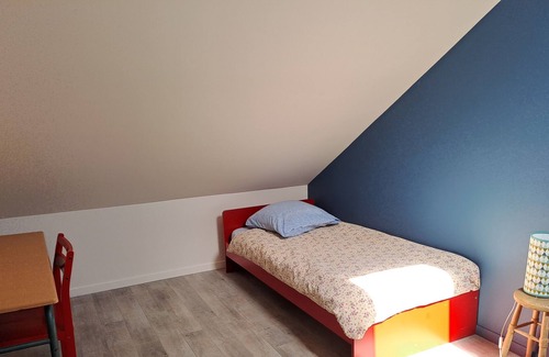 Cholet House | Grande Maison Dans le Centre Ville, Parking, à 15 min du Puy du Fou