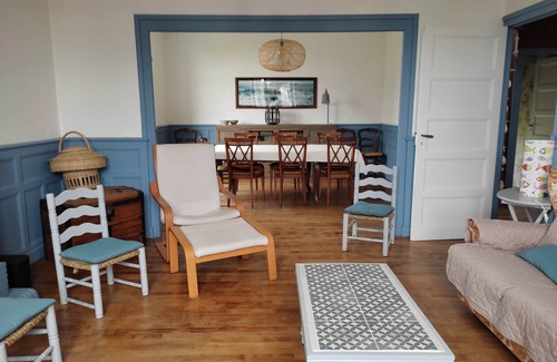 Guisseny House | Grande Maison Dans un Village Côtier du Finistère