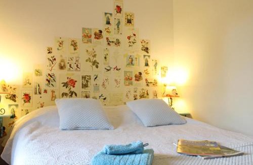 Trezelles House | Grande maison de charme pour 12 pers avec Wi-Fi et animaux bienvenus à Trézelles - FR-1-489-50