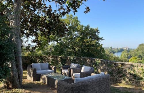 Juigne-sur-Sarthe House | Grande maison familiale, 5 chambres, jardin, proche 24 Heures du Mans et abbaye de Solesmes. - FR-1-410-427